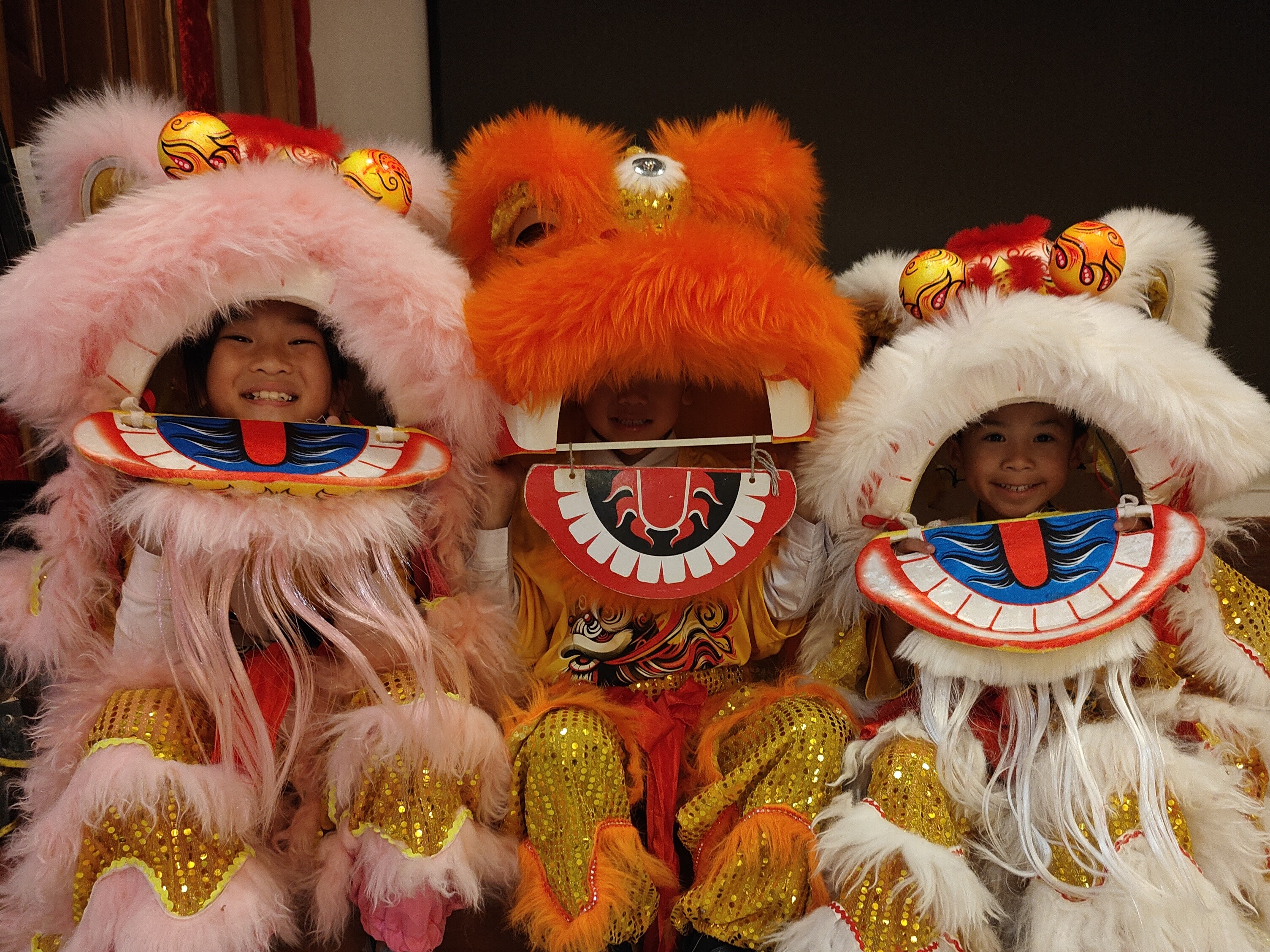 Bao Bao Lions preparing for a performance