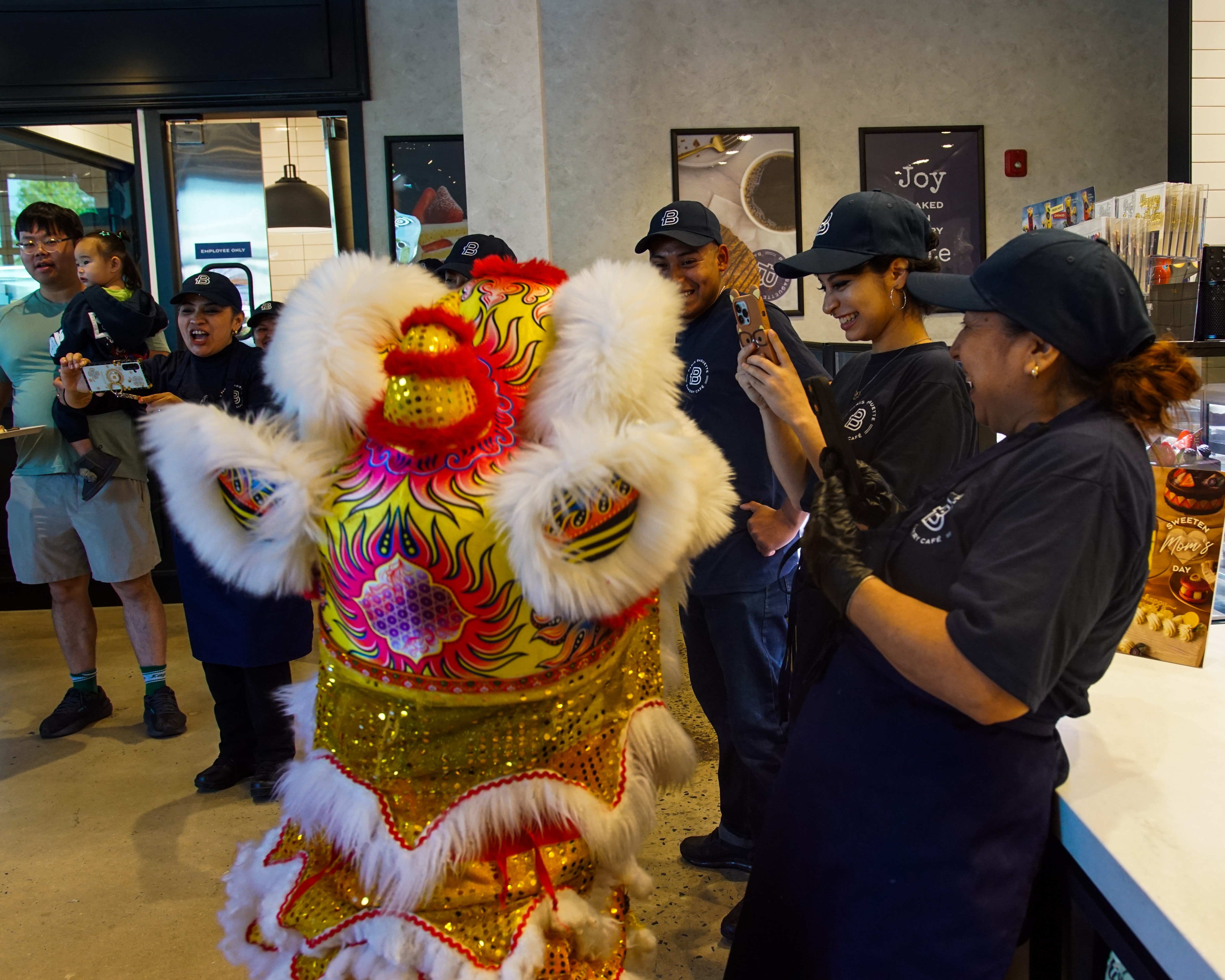 Bao Bao Lions performing together